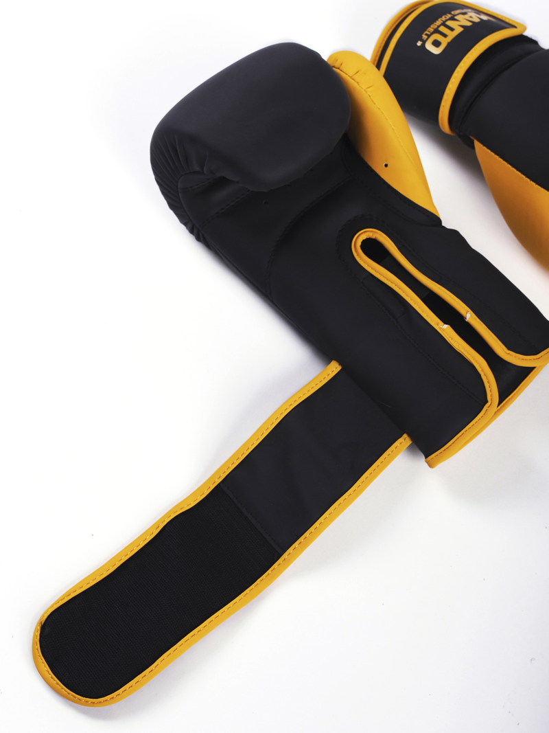 MANTO BOXING GLOVES Essential black/orange